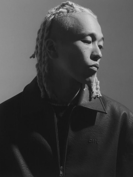 De jonge Savage CoCo voor Arte Family