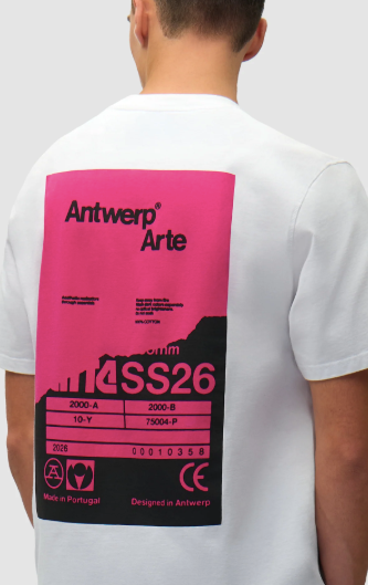 T-shirt met collage op de rug